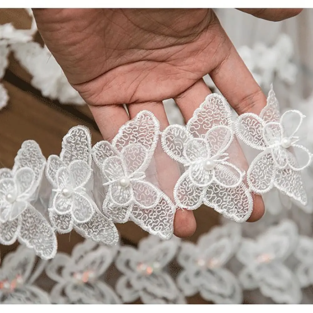 

Вышитая 3D-отделка с бабочками, кружевная тесьма, белая ткань для рукоделия, 3D-вышитые аппликации и нашивки