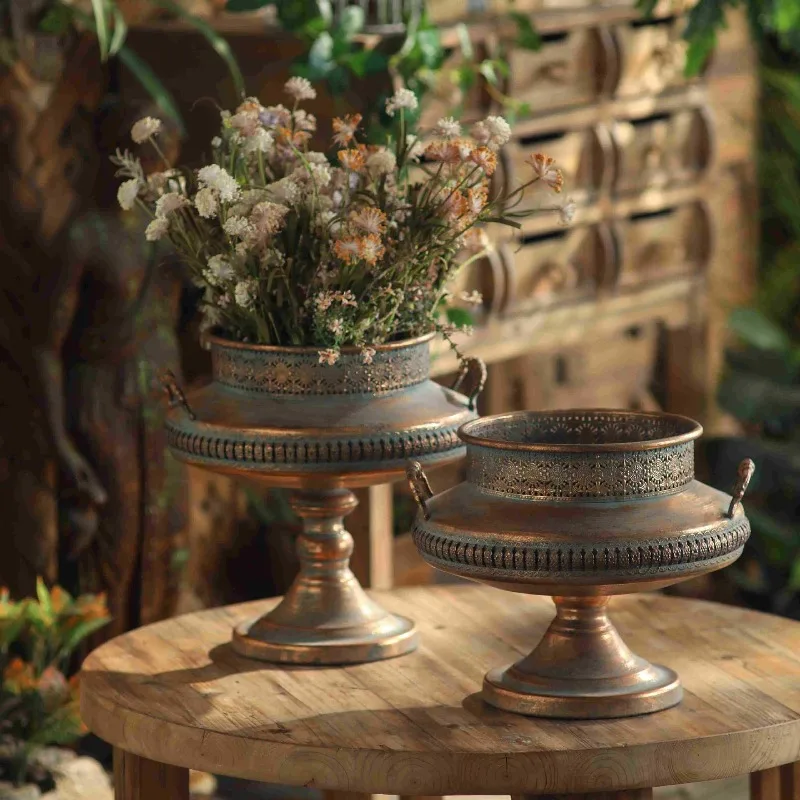 French light luxury binaural wrought iron antique dry vase, indoor tall decorative flower arrangement, desktop vase ornament