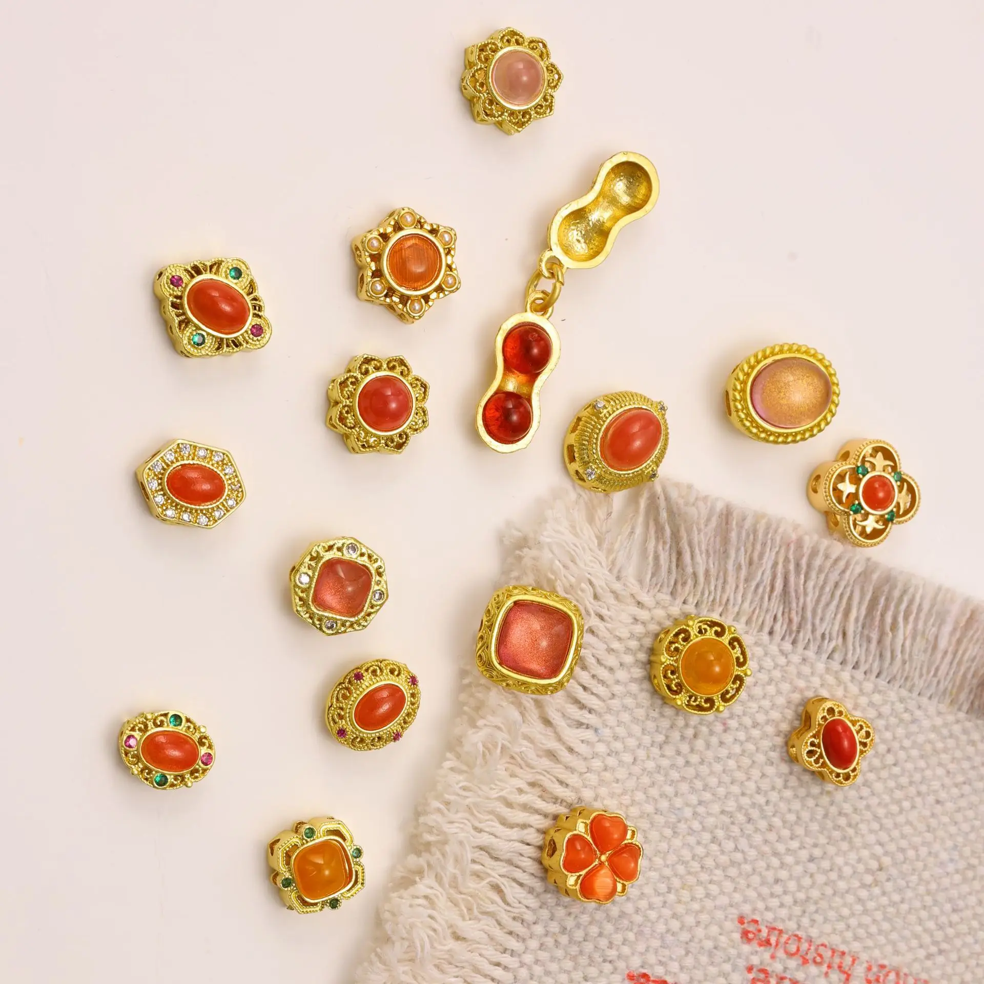 5 Pieces Copper Gold Inlaid Pink Moonstone Spacer Beads DIY Pearl Bracelet Necklace Hand String Jewelry Accessories Wholesale