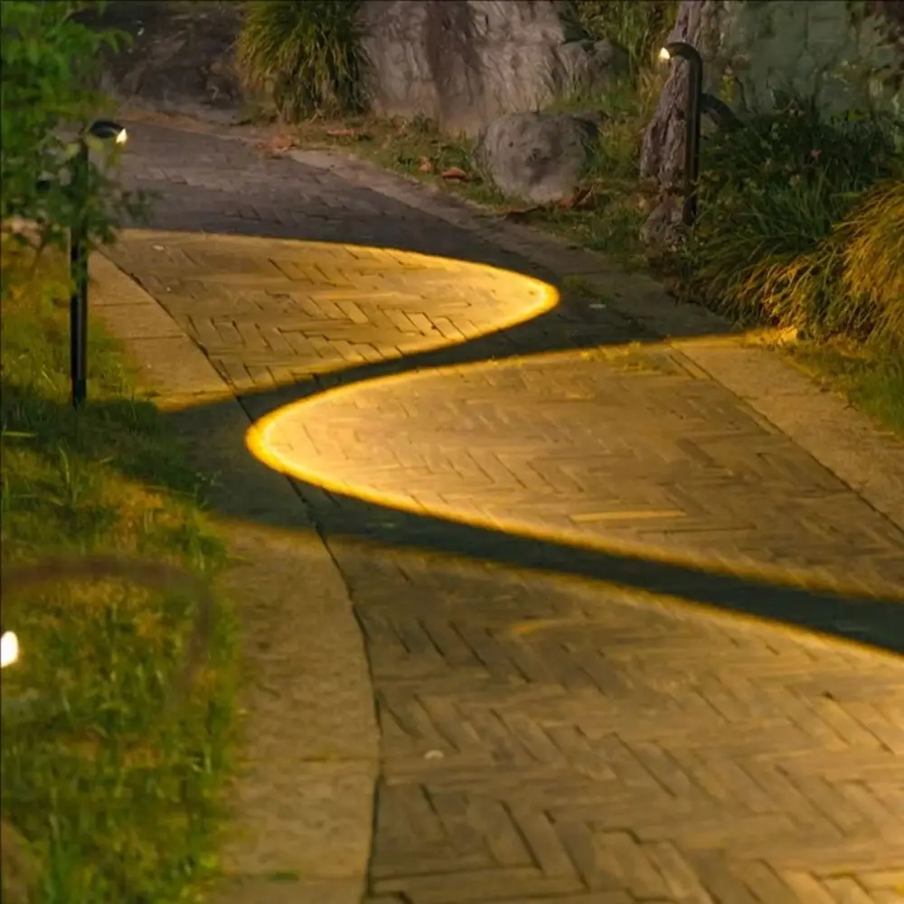 

Warm White Light Solar Outdoor Lights IP55 Waterproof Super Bright Spotlight Garden Stake Lights Bend Shape Metal Glass Design