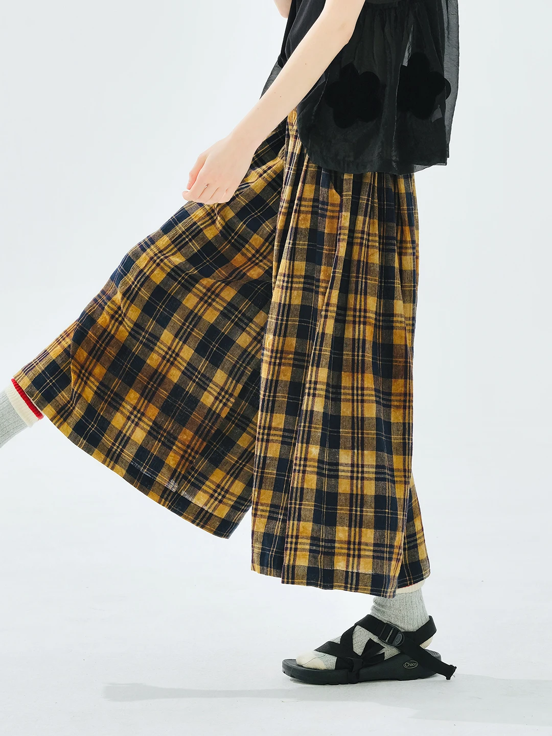 

Women's Yellow Black Checkered Long Pants Elastic Waist Pockets Detail Summer Essential Versatile Styling 255089
