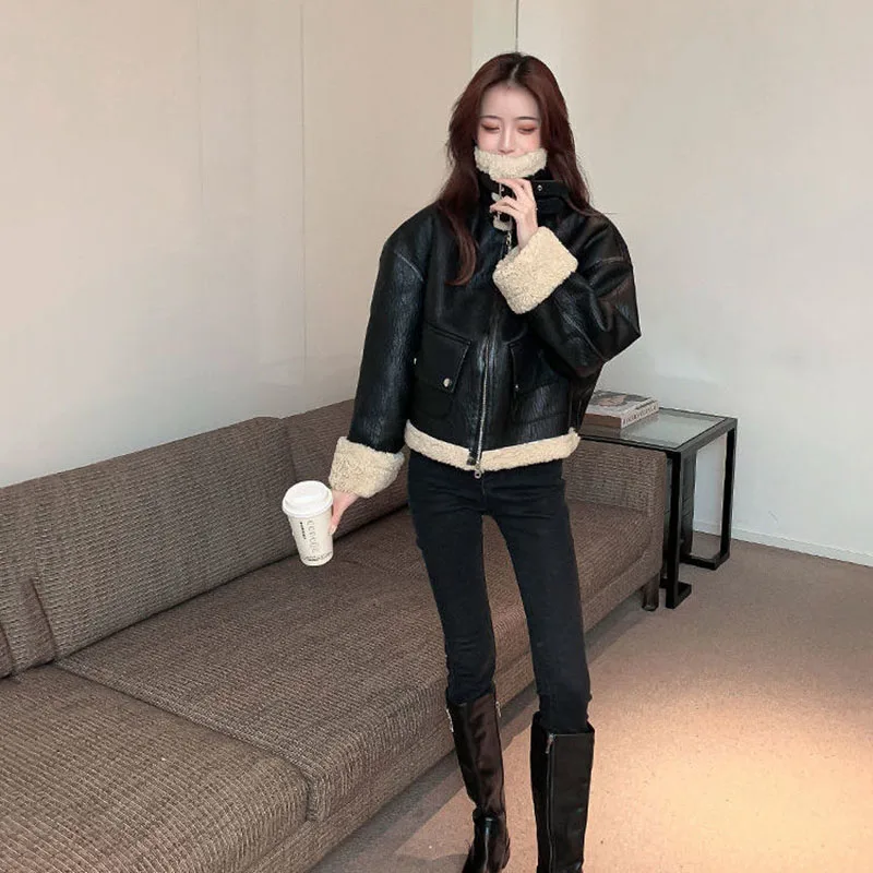 Women Short Faux Fur Jacket Winter Warm Casual Streetwear Retro Comfortable Fashion Loose Female Thick Leather Jacket Outwear