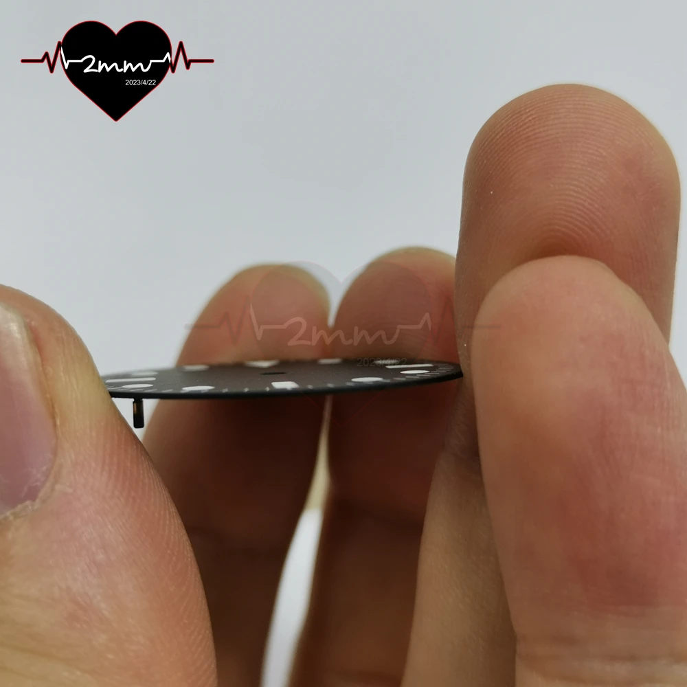 قرص ساعة فارغ لحركة NH36 NH35 28.5 ملم لامع أبيض وأسود وجه ساعة أسود مؤشر 12 ساعة لوم C1 أخضر