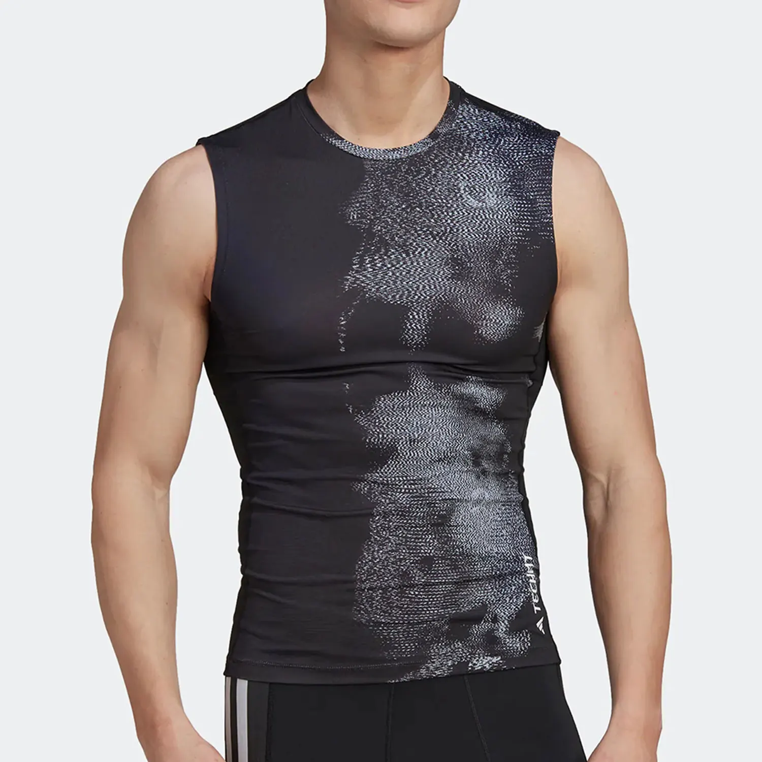 

Adidas genuine Seasonal New Men's Comfort Training Fitness Vest HK2333