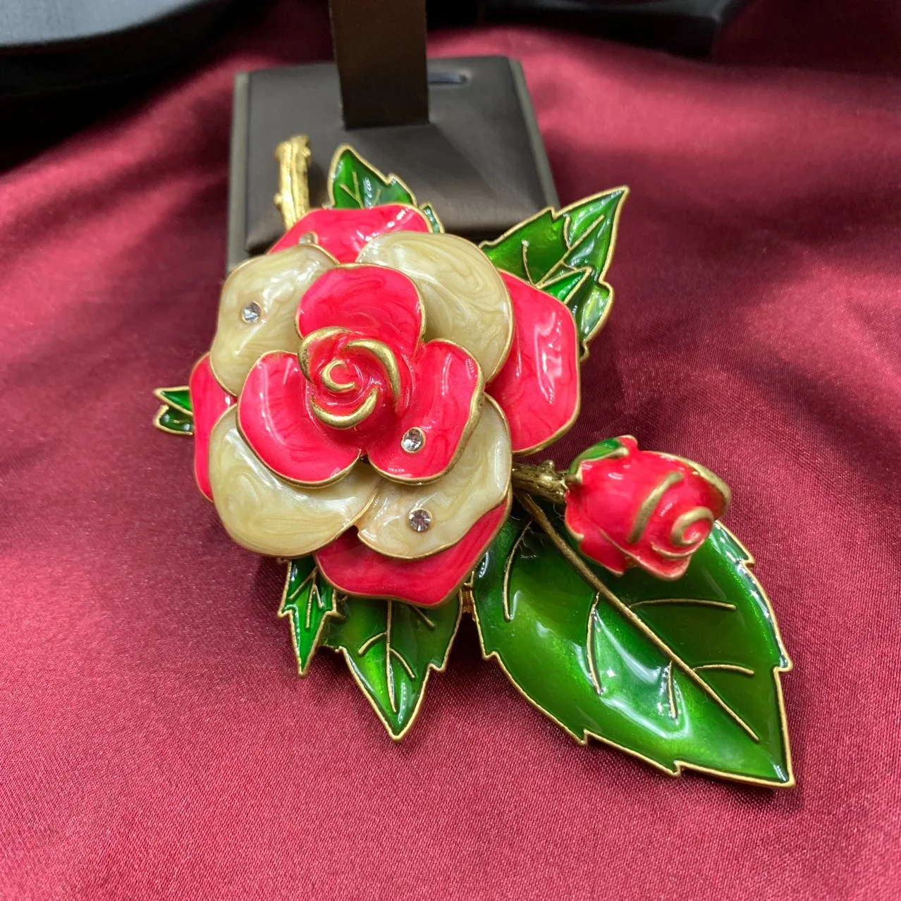 Vintage Jewelry Oil Drop Flower Brooch Exquisite Enamel Craft Heavy Layered Three-Dimensional