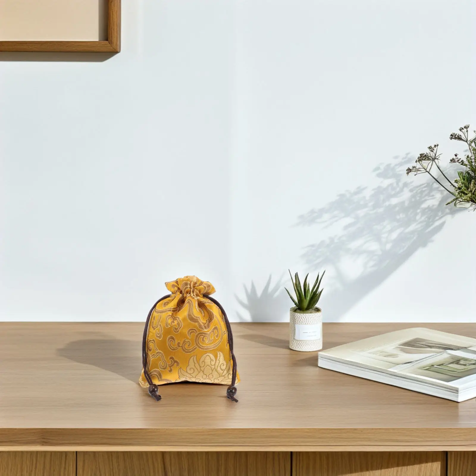 

Шелковый мешочек на шнурке из парчи 13x16 см, золотисто-желтый, для хранения украшений, дорожная сумка, вышитый кошелек для монет, женская китайская сумка удачи