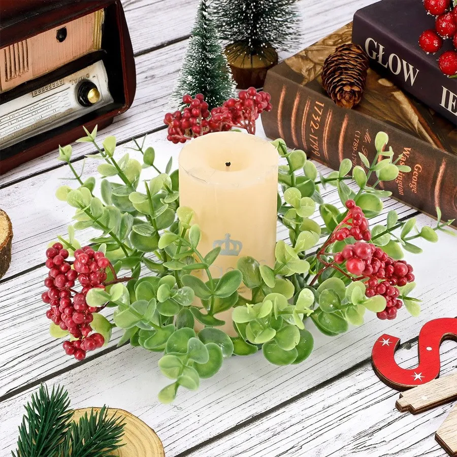 

New Eucalyptus Christmas Wreath Candlestick Ring Berry Candle Decoration Table Wine Bottle Decoration Decoration Supplies