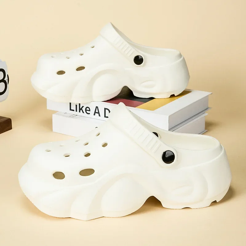 

Новые летние туфли Baotou с отверстиями, нескользящая толстая подошва