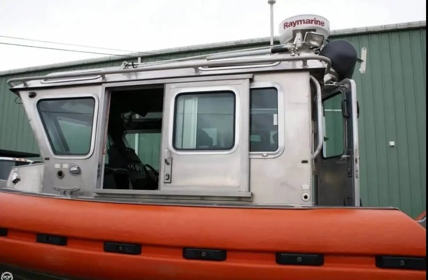 Barco de patrulha de barco de resgate de alumínio de velocidade rápida de 9m para venda