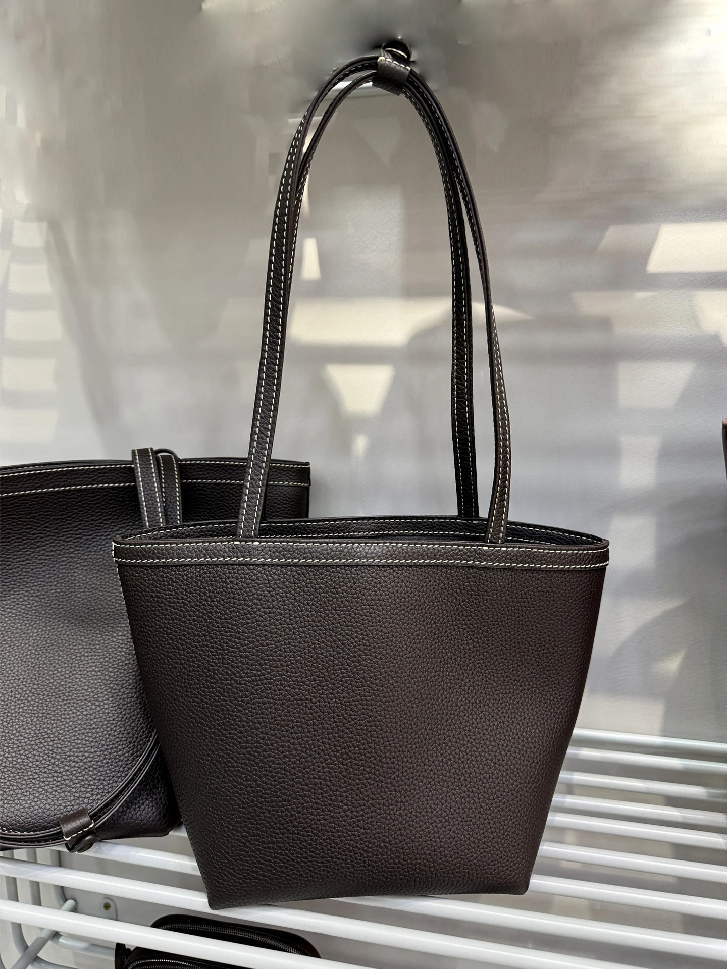 

XHTY сумка из натуральной кожи, большая сумка с длинной ручкой, женская сумка из натуральной яловой кожи, модная универсальная простая сумка на плечо, новинка