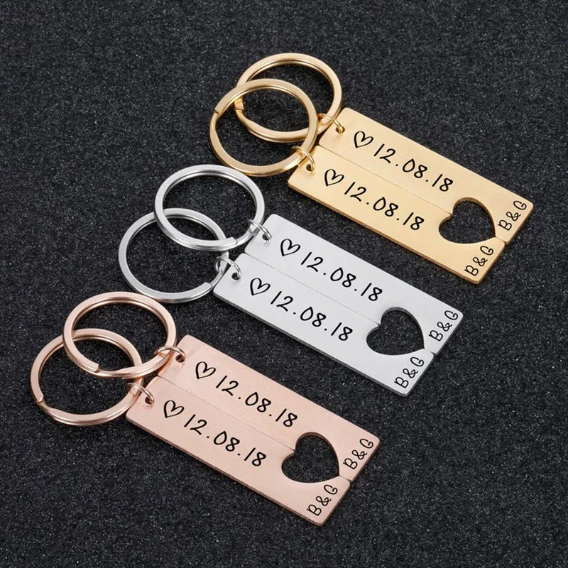 2 pezzi in acciaio inossidabile personalizzato amore anniversario tempo portachiavi regalo per fidanzato elegante cuore inciso coppia portachiavi