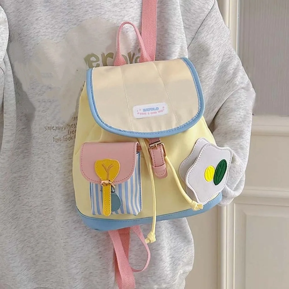 Zaino con fiori creativi con coulisse carino Borsa da scuola per studenti a strisce di cartone animato Borsa da scuola per studenti in PU di grande capacità