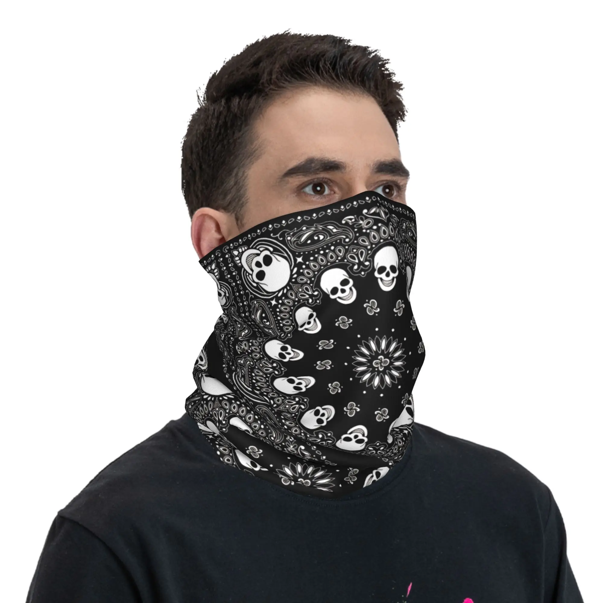 Mandala Skull Black White Balaclava  Hunting Fishing Tactical Mask Women Funny Dustproof Bicycle Mask Neck Cover Neck Gaiter