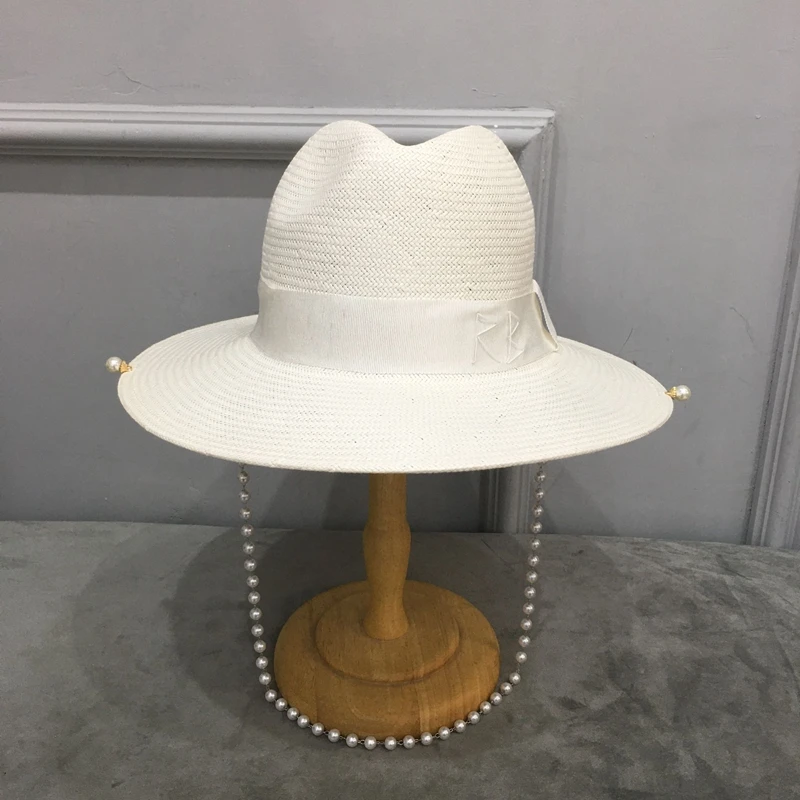 2022 new arrival white straw hat for women with pearl chain