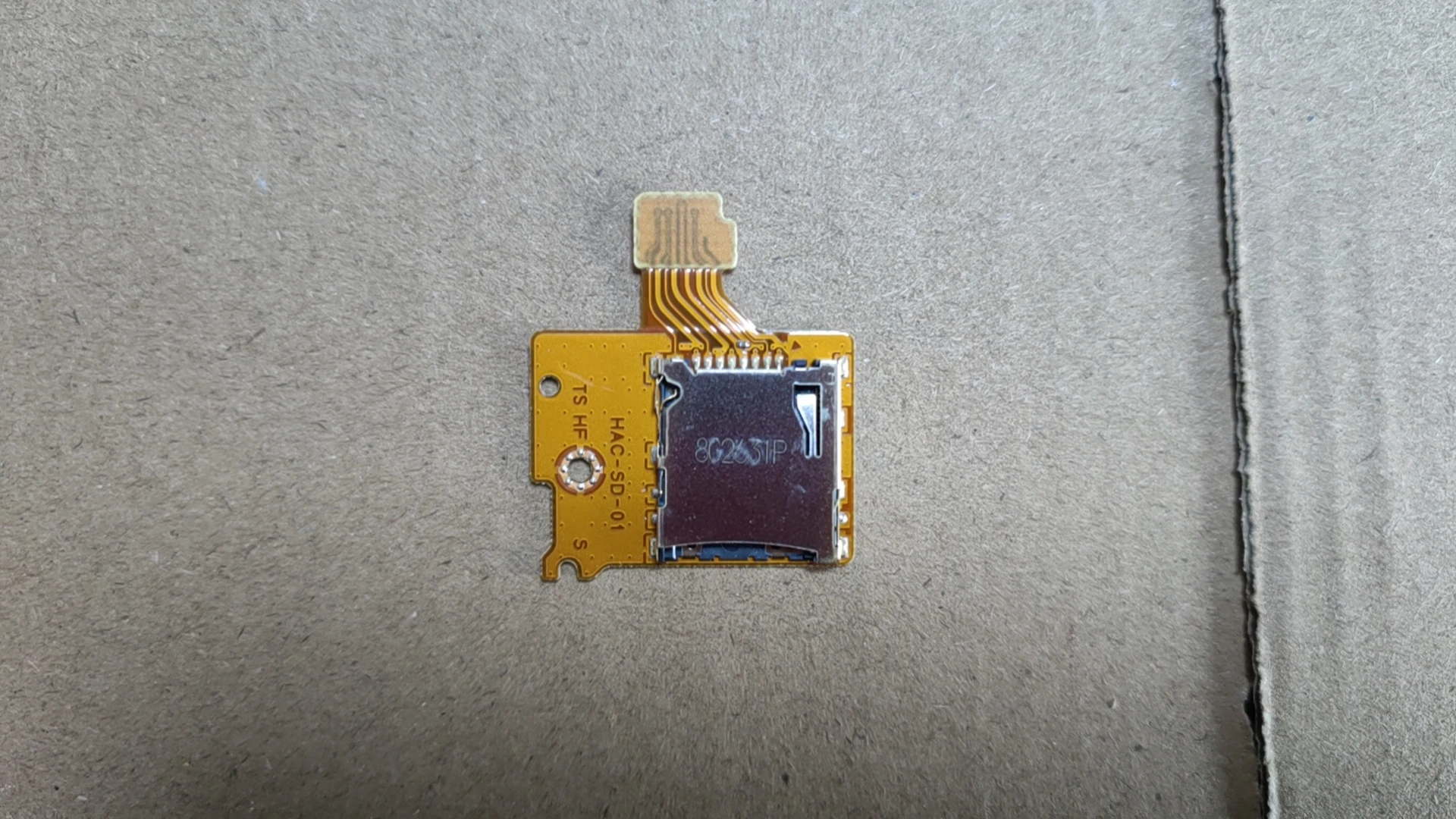 Fente pour carte TF d'origine NS