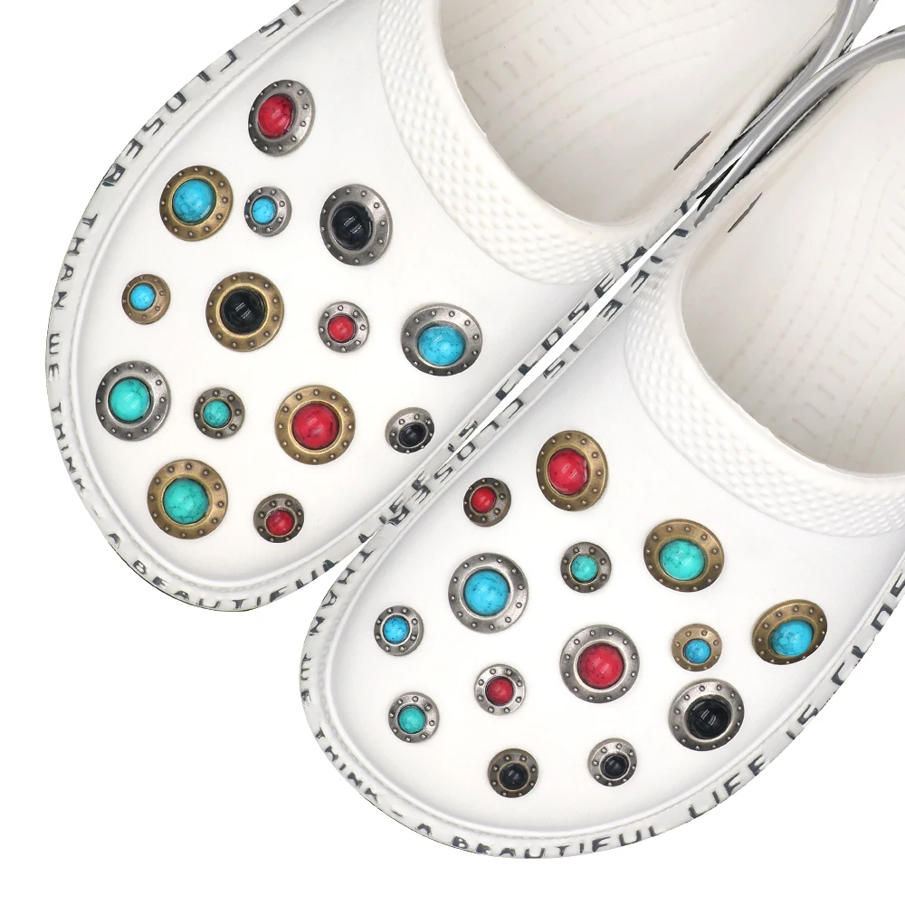 16 Pcs 1 Set Halloween Shoe Accessories Charm Detachable Round Pines Simulated Turquoise Крокросы Shoe Metal Sandals Decorations