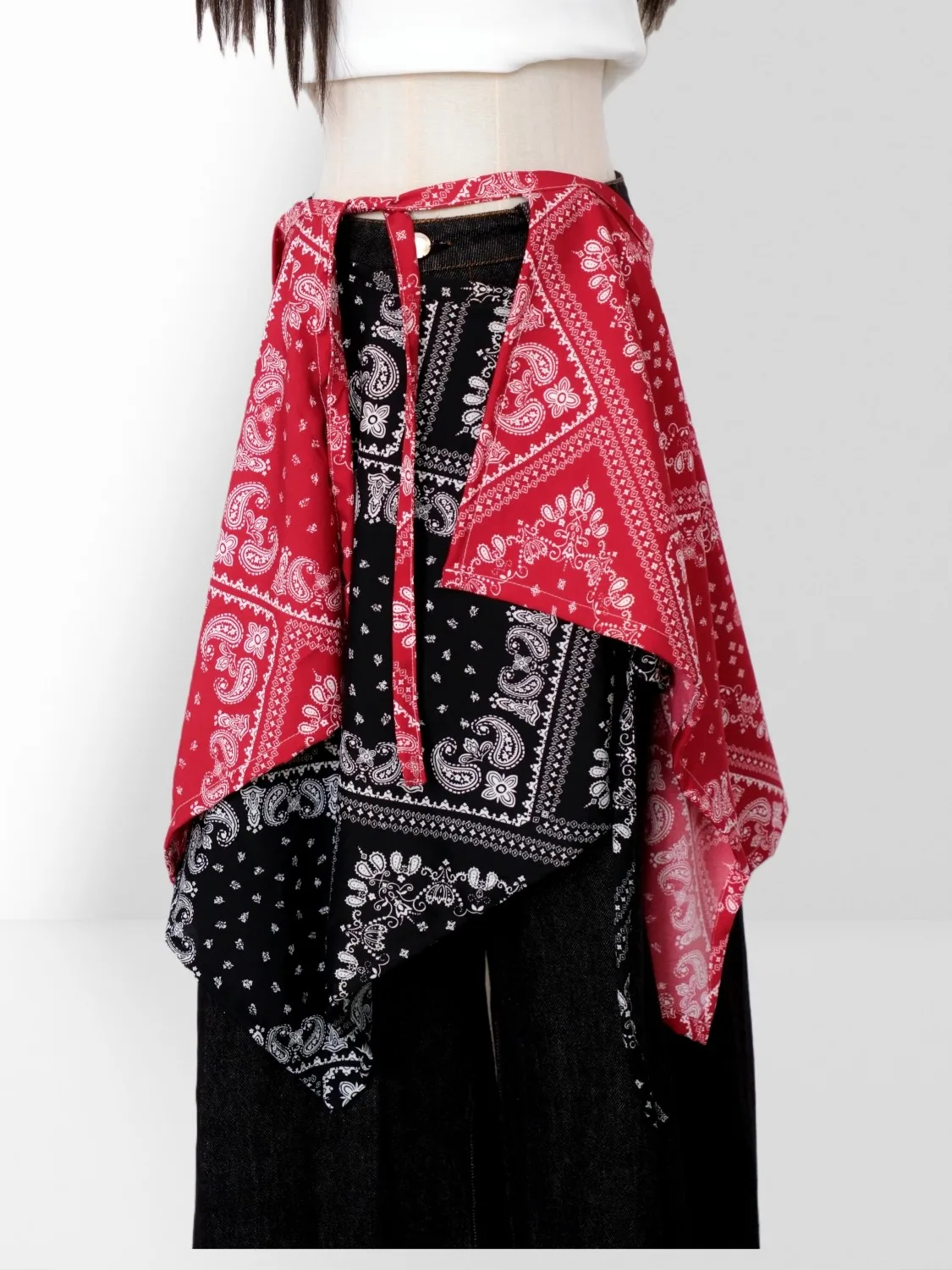 Cashew flower American printing One-piece strap stacked on black and red belt Dance waist towel Waist cover ass curtain