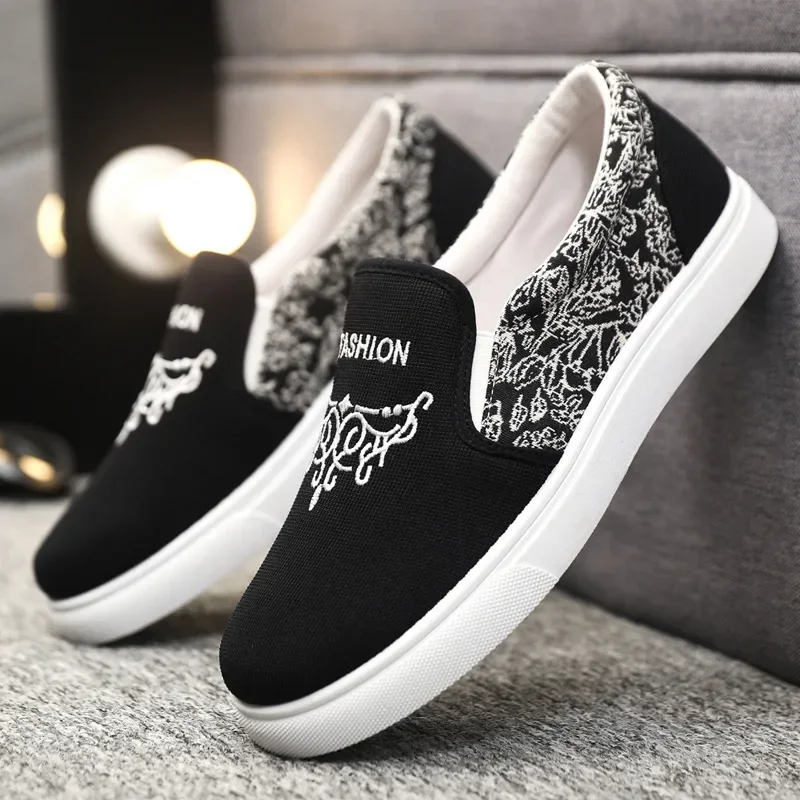 2025 Summer new breathable canvas casual versatile one foot lazy shoes men's shoes work casual Driving shoes for men sneakers
