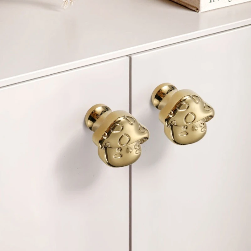 Solid Brass Cabinet Knobs and Handles Mushroom Shape Children's Room Decoration Handles for Wardrobe and Drawer Shoe Cabinets