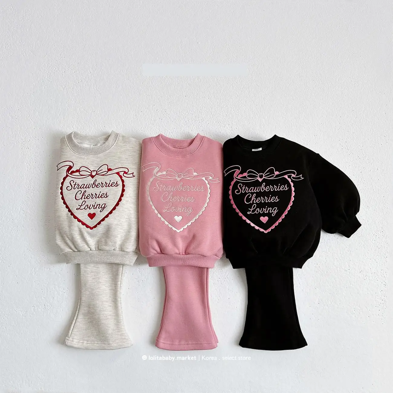 

2025 Winter New Children Long Sleeve Warm Fleece Sweatshirt Set Girls Heart Flared Trousers Suit Kids Plus Velvet Thick Outfits