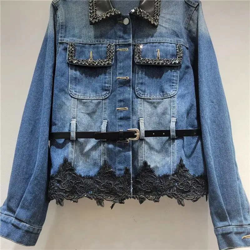 2025 Autunno nuovo blocco di colore colletto rovesciato strass monopetto doppia tasca giacca di jeans con finiture in pizzo pieghettato