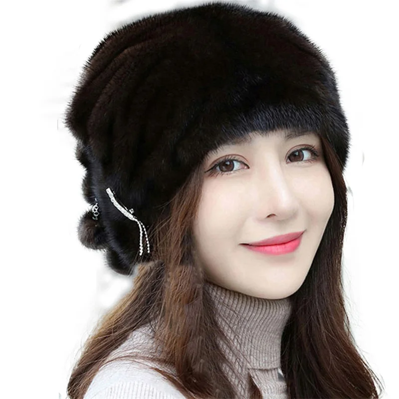 

2022 New Russian Fur Hat Winter Warm Natural Mink Fur Hats For Women Classic Luxury Caps Earflap Christmas Hat