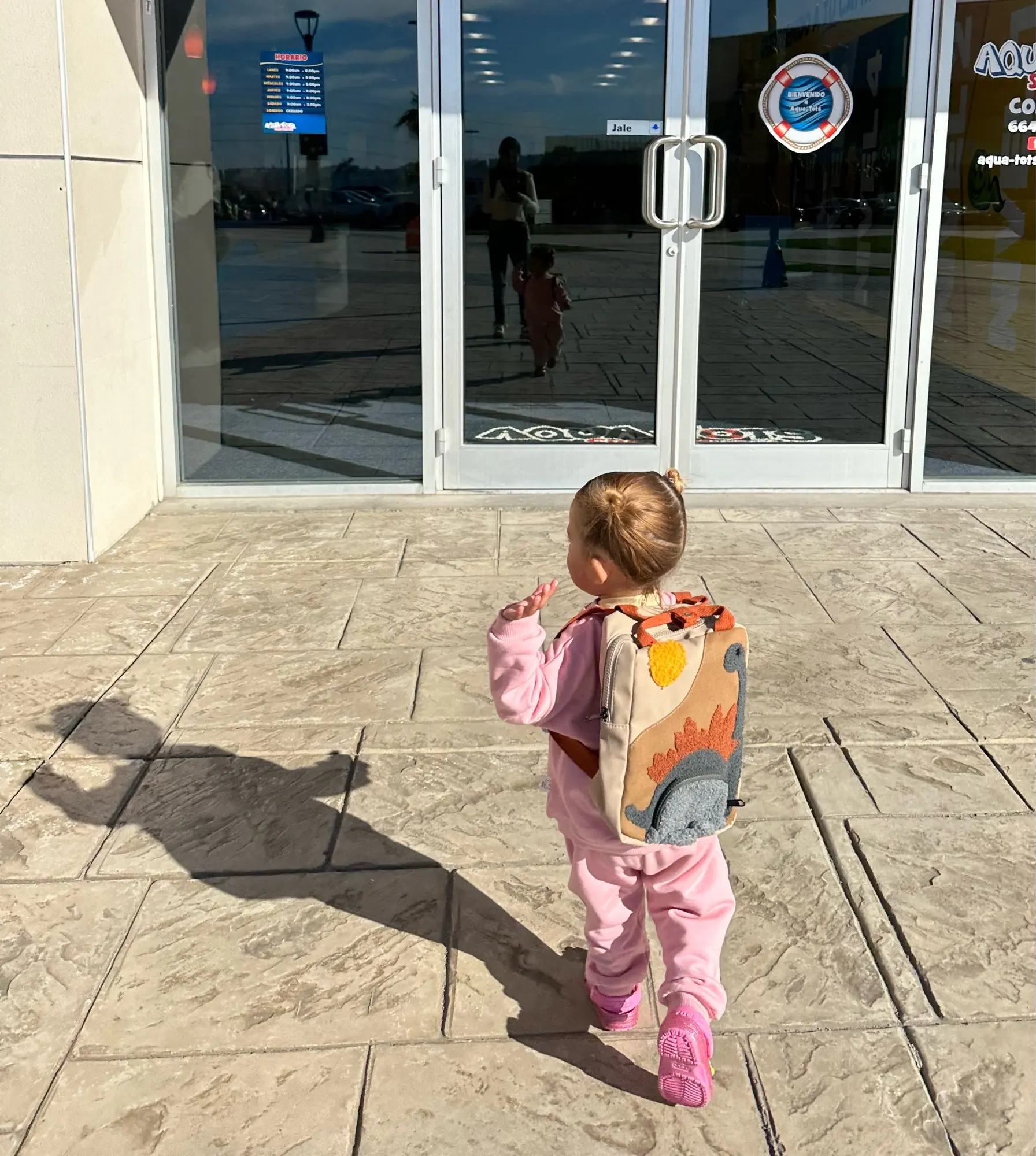 Mochila de dinosaurio pequeña bordada personalizada, mochila escolar de lona con dibujos animados, bolso de guardería para niños