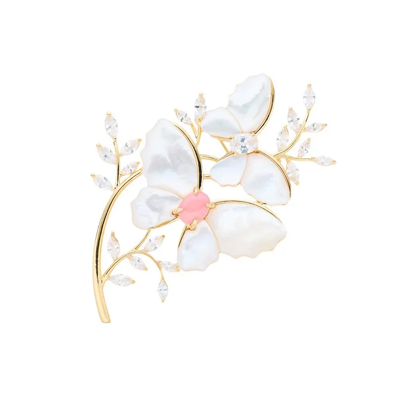 Новая брошь Queen Butterfly — это роскошный, элегантный и высококачественный аксессуар для женских вечерних броши.