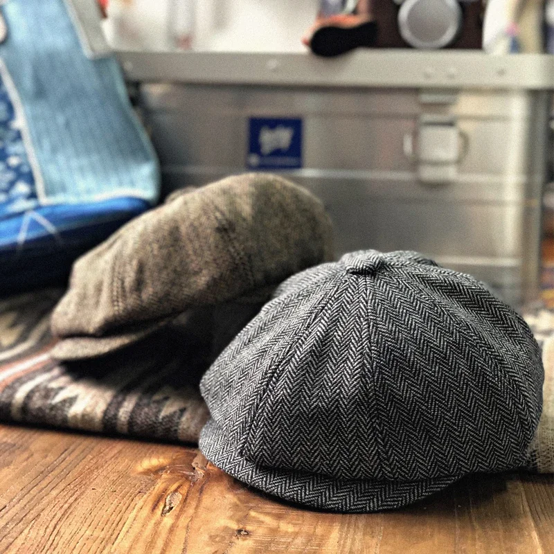 

New American Retro Khaki Style Octagonal Hat with Herringbone Pattern Fabric Simple Men's Newsboy Caps