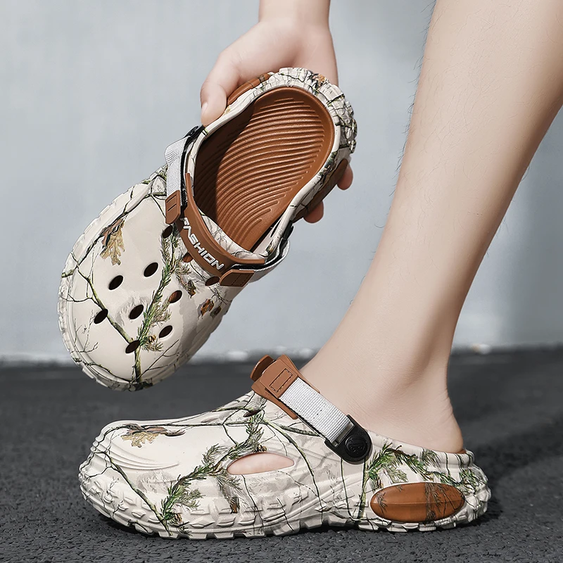 Summer thick soled outdoor garden shoes, fashionable cool slippers, men's perforated shoes