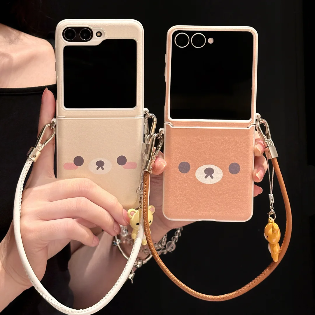 

Cartoon Bear Z Flip 3 4 5G Case For Samsung Galaxy ZFlip 6 4 Full Protect leather Chain Pendant Lanyard Case For Samsung ZFlip 7