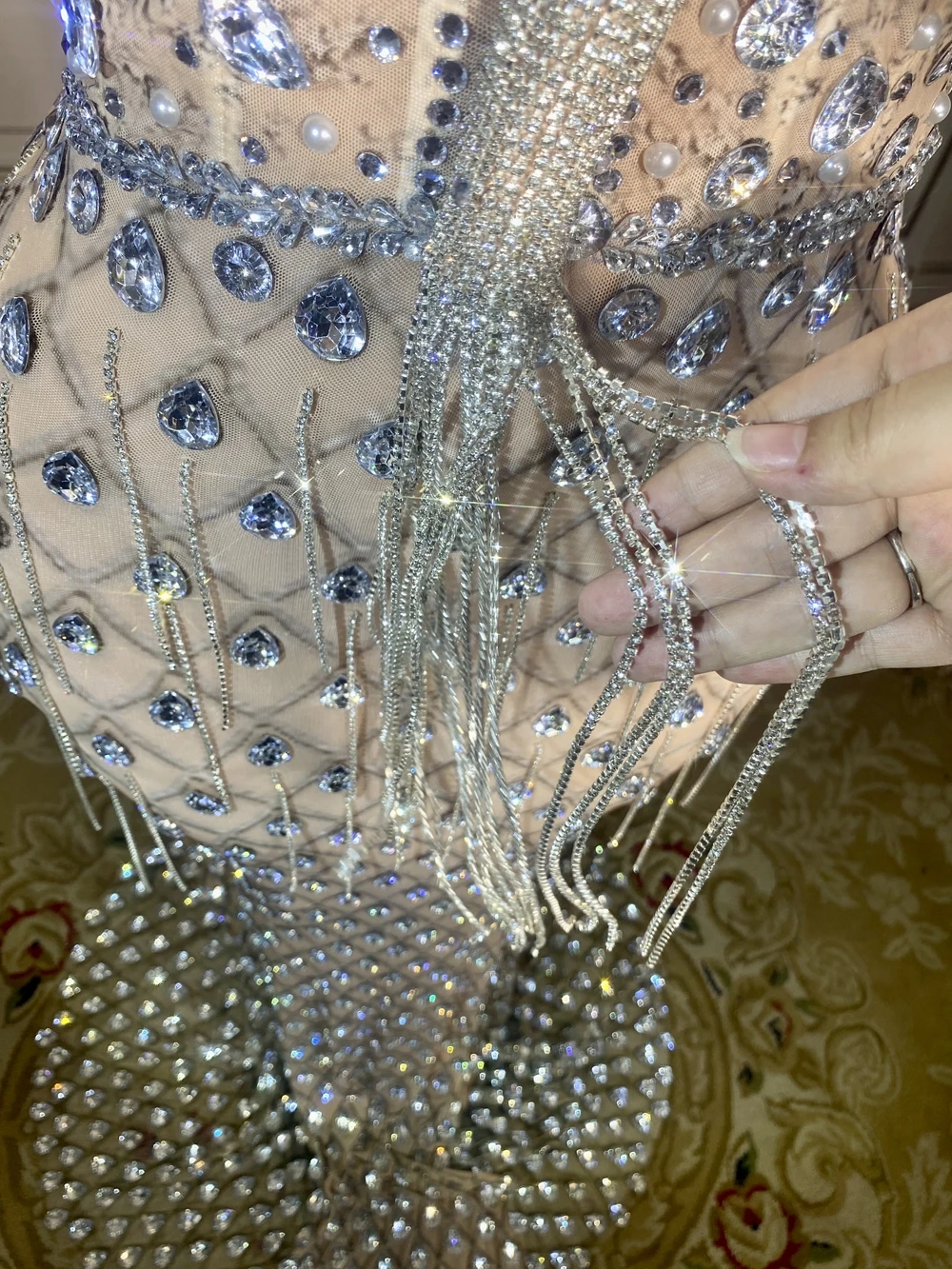 Luxurious Crystals Rhinestones Chains Evening Prom Celebrate Birthday Floor-length Dress for Women Sexy Mesh Photo Shoot Wear