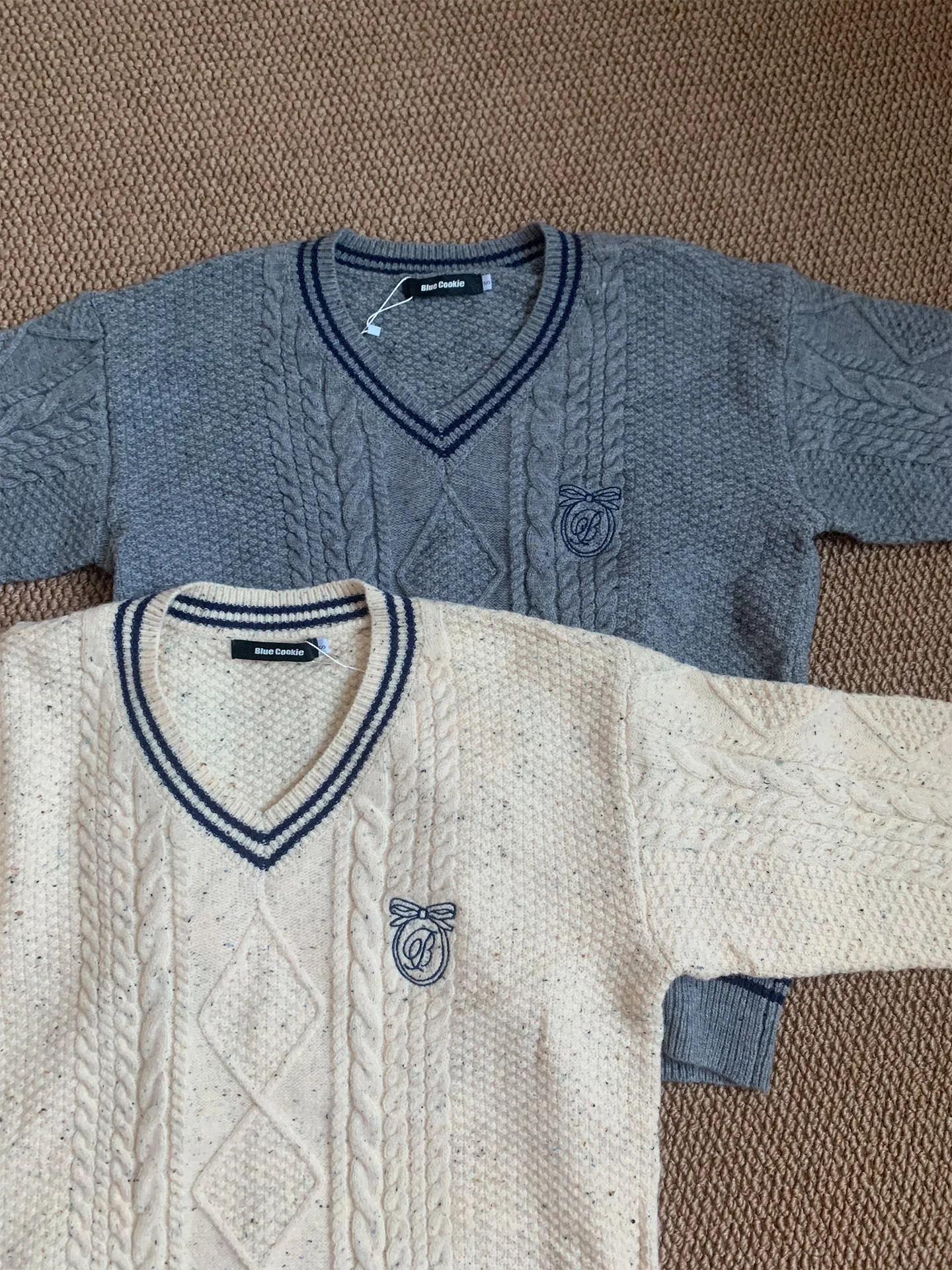 

Свободный свитер с V-образным вырезом и узором косы, женский, в университетском стиле, вязаный, ALL MY, корейский ретро-стиль, зимний, модный, повседневный, универсальный топ