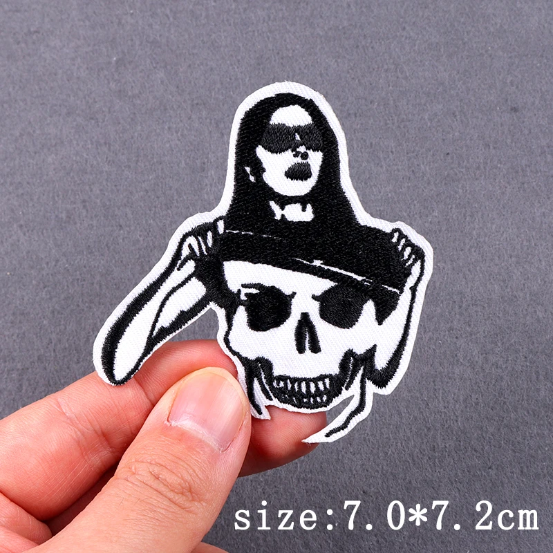 Sexy Punk Patch Iron On Embroidery Patches For Clothing Thermoadhesive Patches For Clothes Hip Hop Skull Embroidery Patch Badges