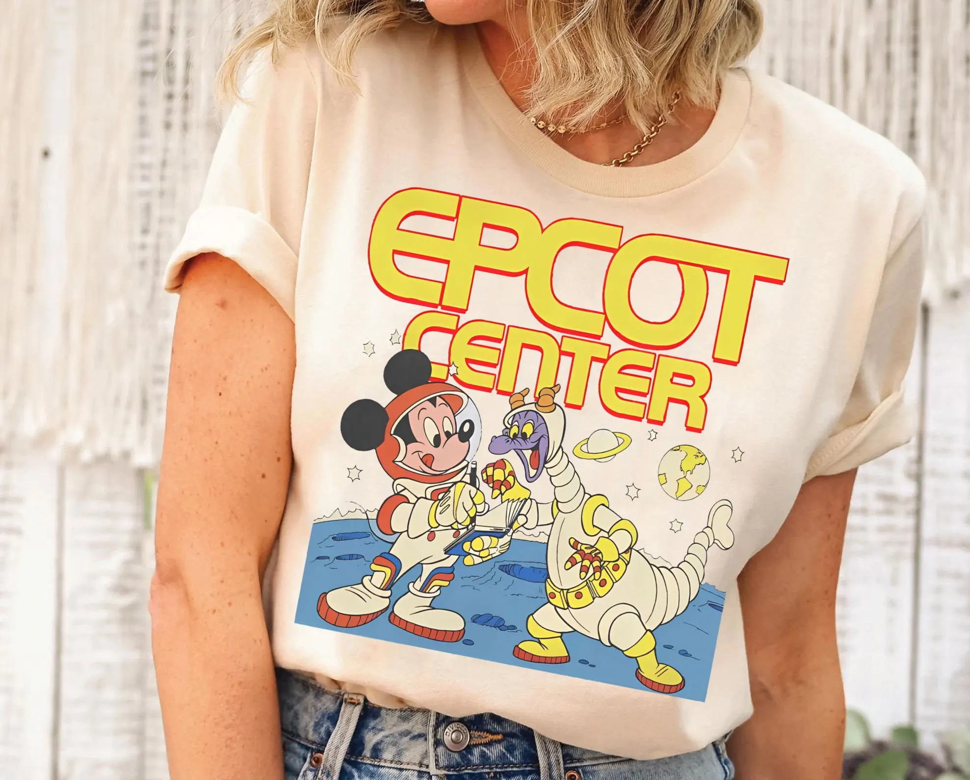 خمر ديزني Epcot ميكي والتنين الشكل رائد الفضاء 1982 قميص مضحك ميكي والأصدقاء تي شيرت Wdw المملكة السحرية المحملة