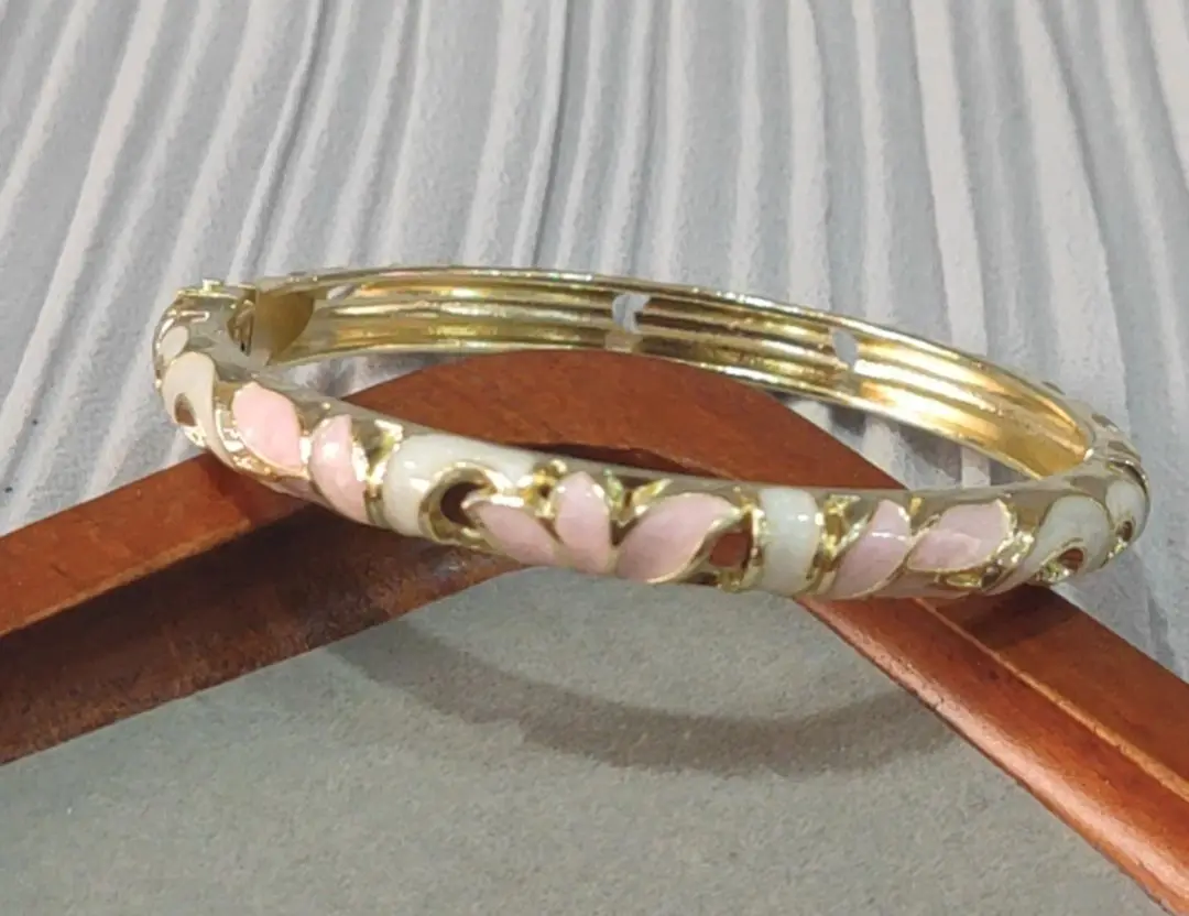 0.6 Fine Lotus Cloisonné Bracelet Enamel Bracelet Cloisonné New Bracelet for Tourist Attractions