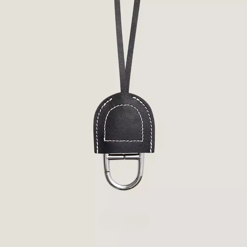 

2026 New Classic Pig Nose Keychain Genuine Leather Hand Stitched Luxury Bag Charm Key Holder for Women
