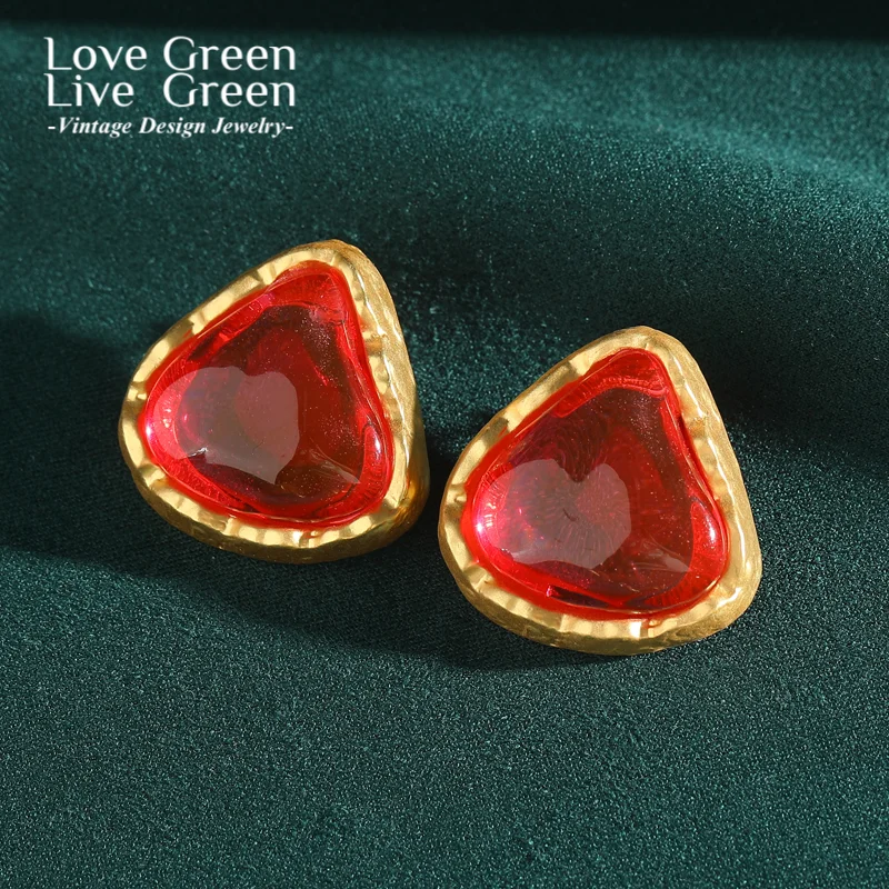 

Vintage Rose Red Glass Triangle Earrings Natural Stone Gold Color Hammer Pattern Woman Elegant Luxury Quality Designer 2025 New