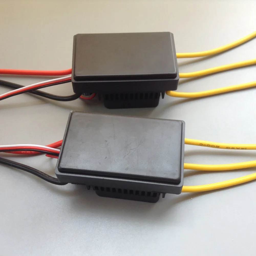 ESC sans balais 12-24V 70A avec ventilateur de refroidissement ESC bidirectionnel pour bateaux RC, voitures RC, robots sous-marins et propulseurs sous-marins