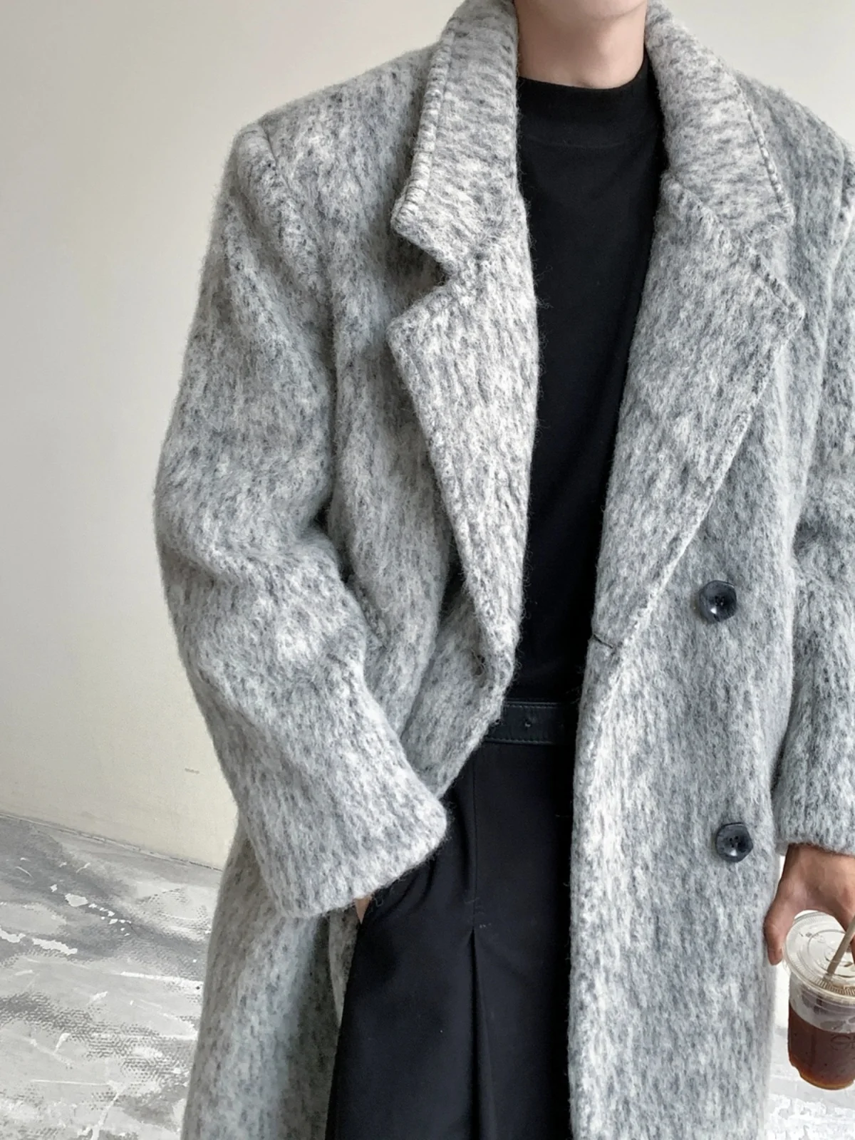 

Утепленное длинное шерстяное пальто мужское двубортное, из костюмной ткани, осенне-зимнее, теплое, с прямым подолом, модное, однотонное