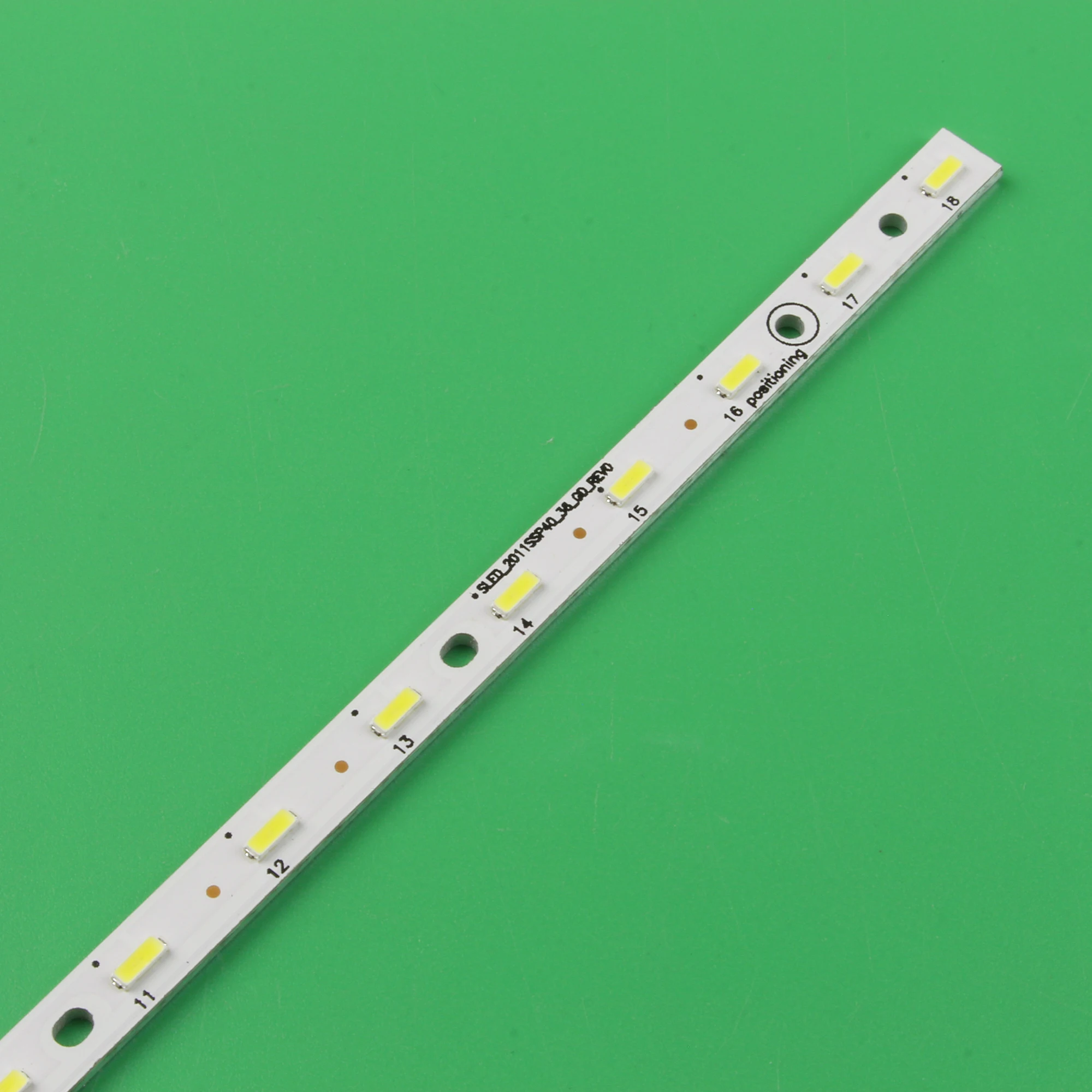 For 40inch TV LED Backlight Strip  LCD-40LX330A GT0330-4 GK0321 CK0321 GY0321-1 E329419 SLED_2011SSP40 36 GD M110925-66