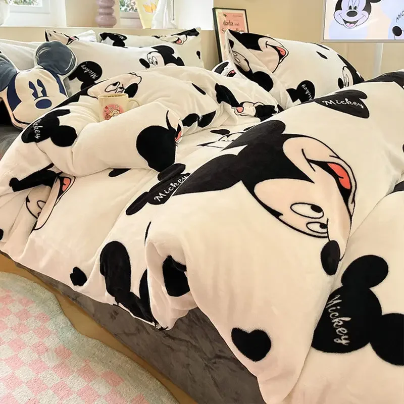 Disney's new Mickey Strawberry Bear cartoon cute plus velvet warm bed sheet and quilt cover four-piece set for home dormitory