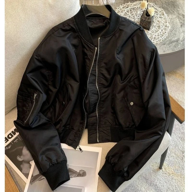 سترة سوداء عتيقة على الطراز الأمريكي ملابس نسائية تصميم ملابس علوية قصيرة غير رسمية معطف فضفاض أنيق ملابس خارجية هاراجوكو