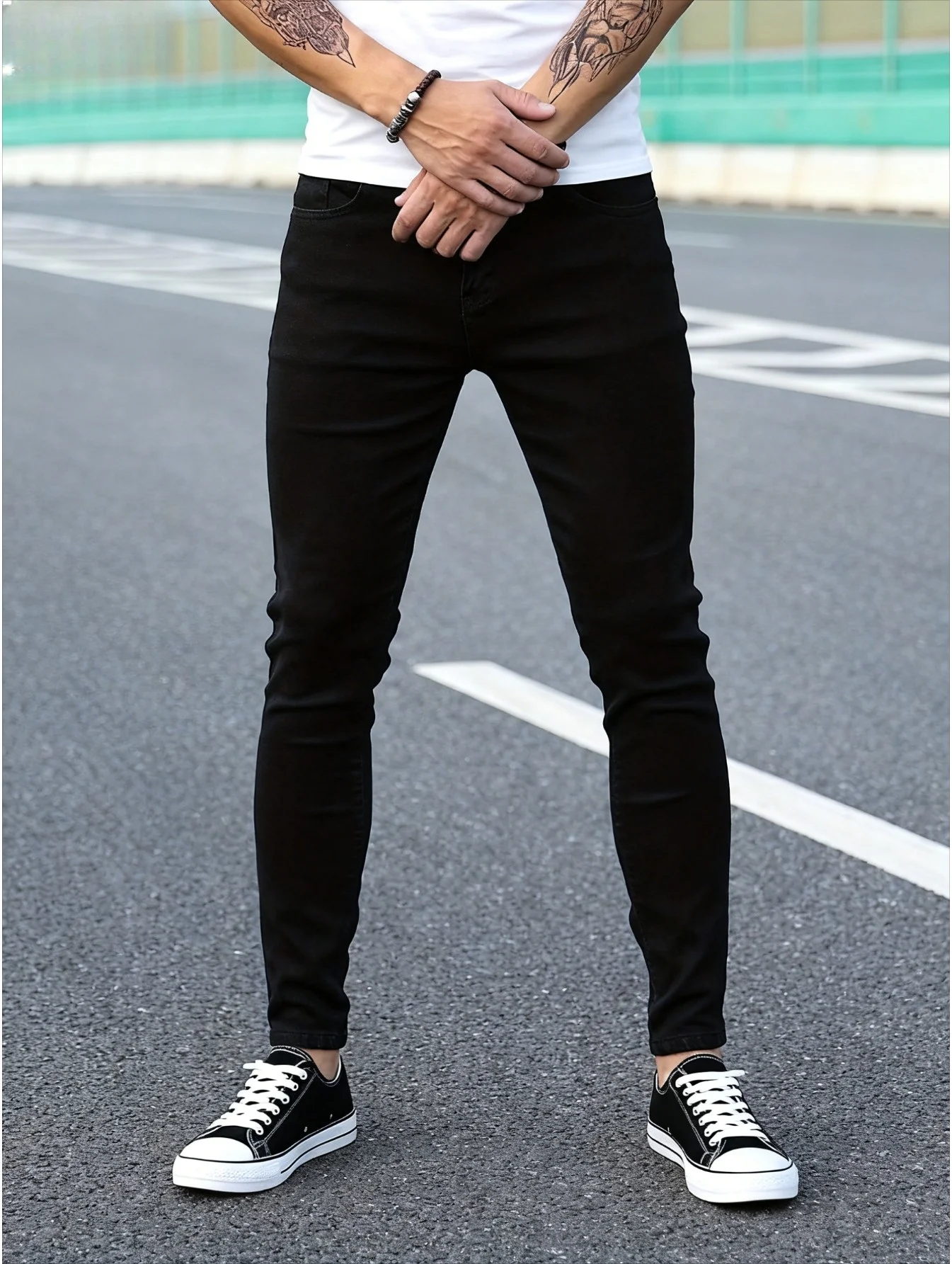

1PCMen's Solid Color Stretch Slim Fit Jeans Fashionable