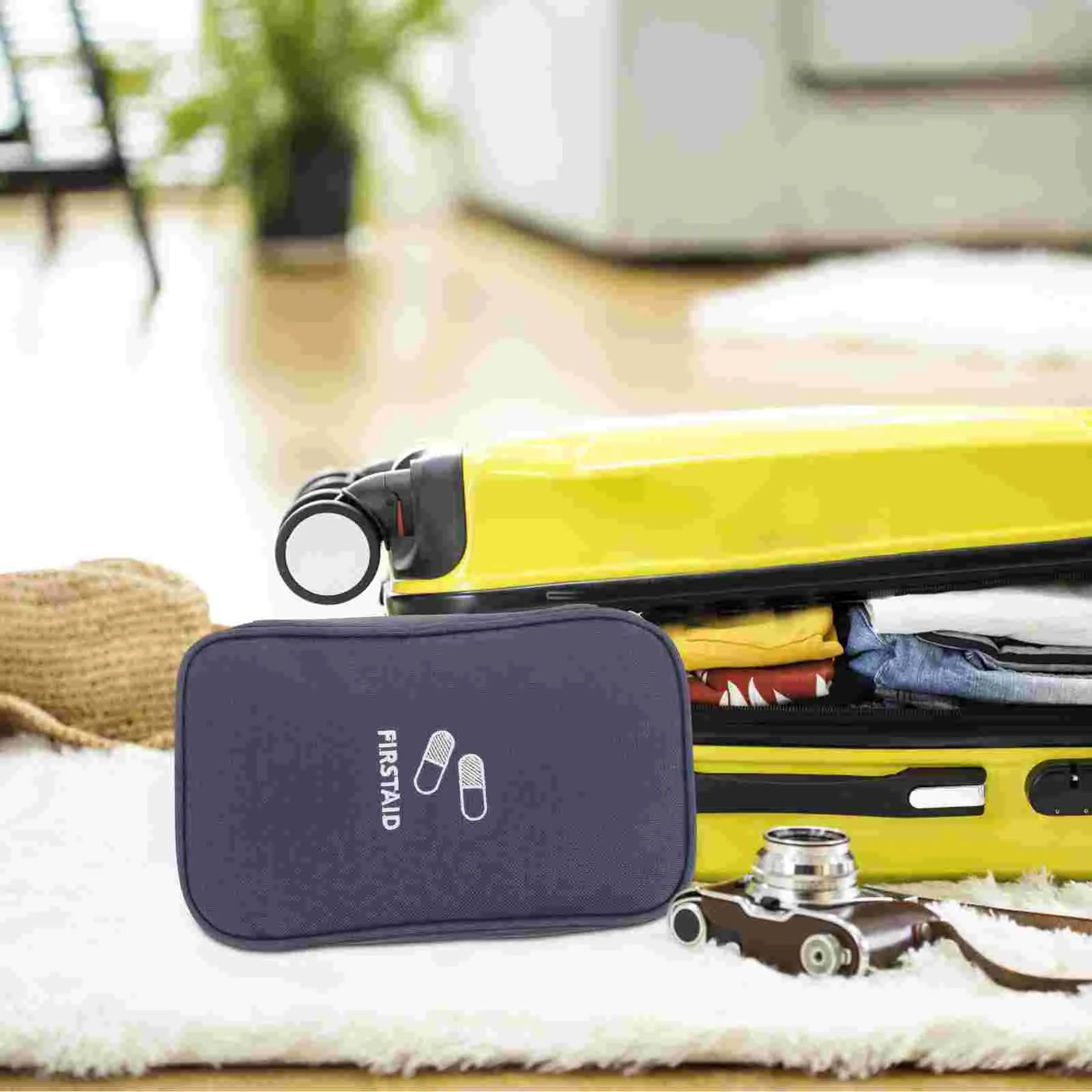 

Mini First Aid Kit Bag on Foot Oxford Cloth Household Bleed Control Travel Medicine