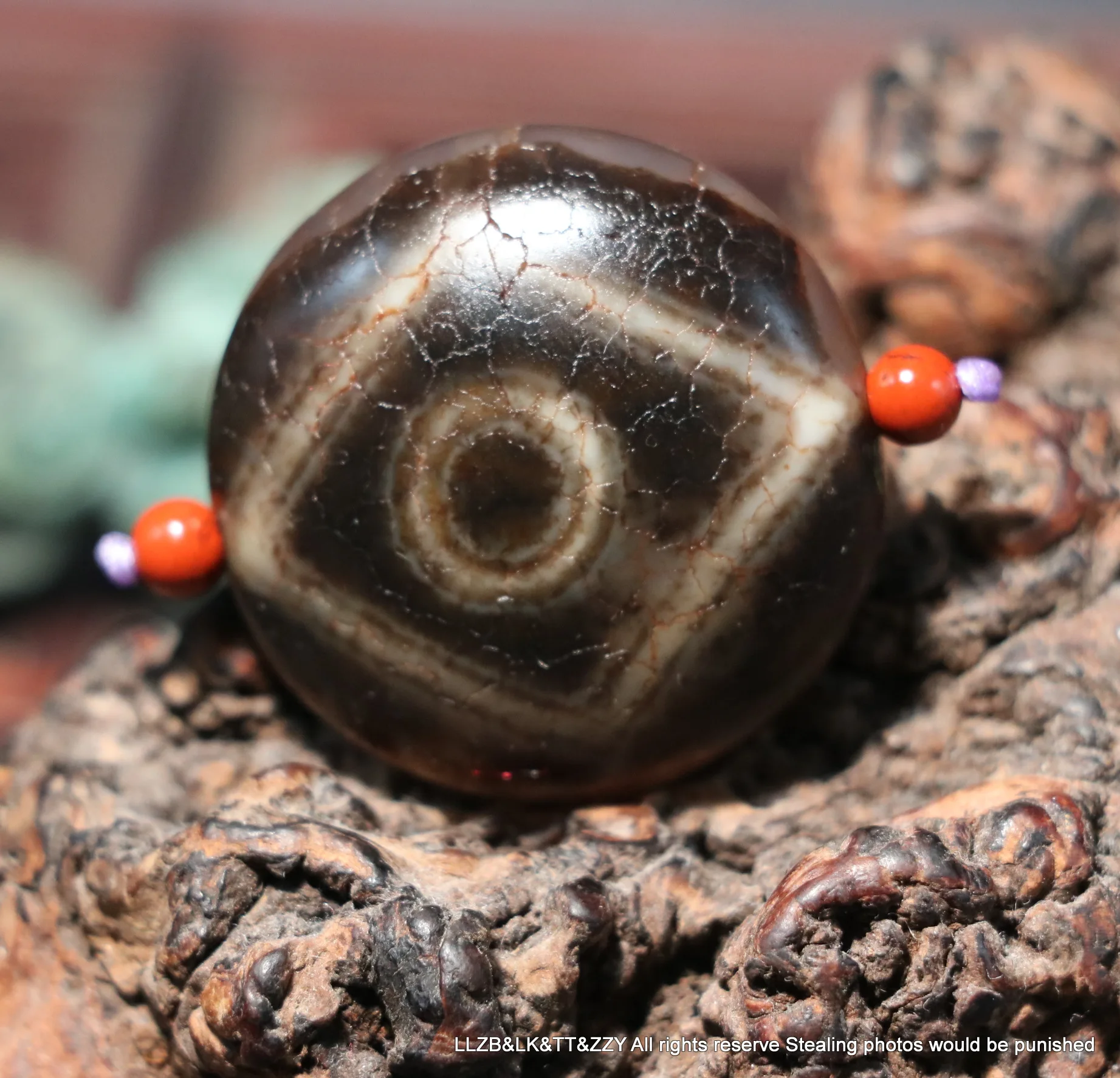 

Treasure Magic Power Tibetan old Agate Dragon Eyed Coin Shape Goat Eyed dZi Bead Amulet Pendant Talisman Timestown UPD230205z434