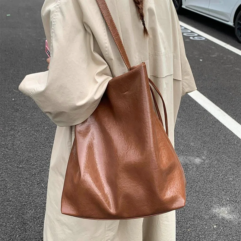 

Unique Vintage Fashionable Messenger Purse Crossbody Bag High-End Minimalist Tote Shopper Solid Color Commuter For