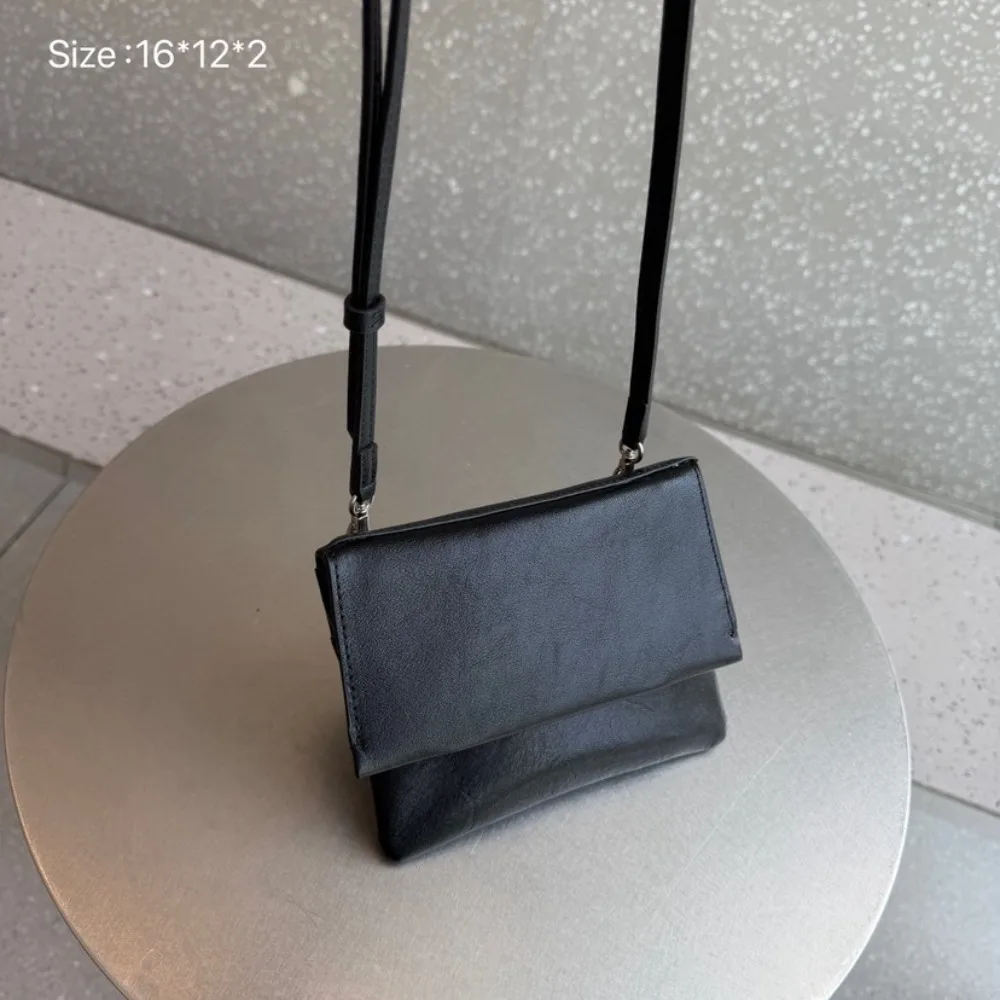 

Solid Color Sensing Small Square 2026 New Retro Simple Niche Shoulder Messenger Casual Bag Has Unique and Fashionable Texture