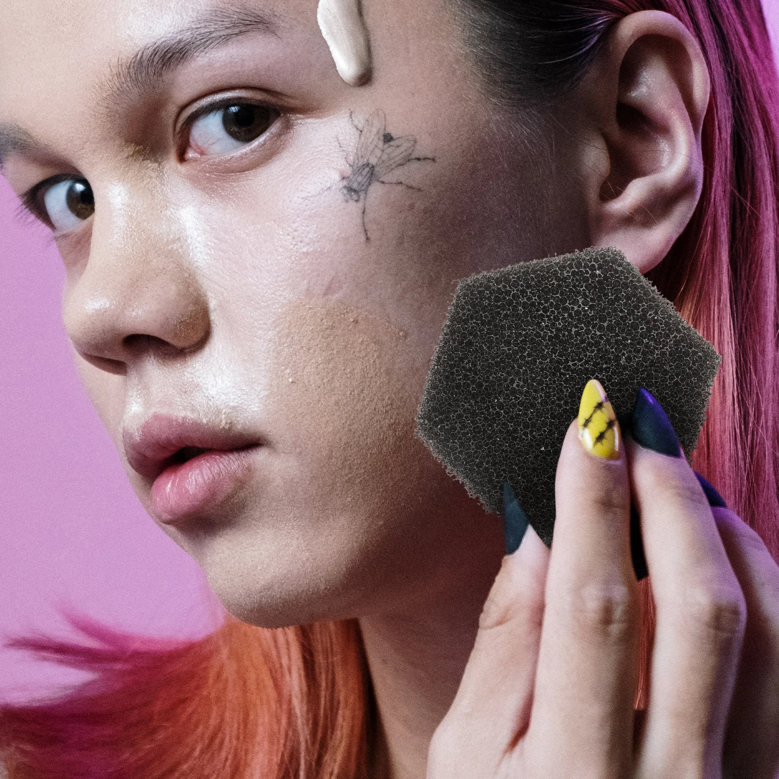 

4pcs Black Hexagonal Facial Sponges for Cleansing Exfoliating Makeup Removal Washing Face Deep Cleanse Skin Pores Scrubber