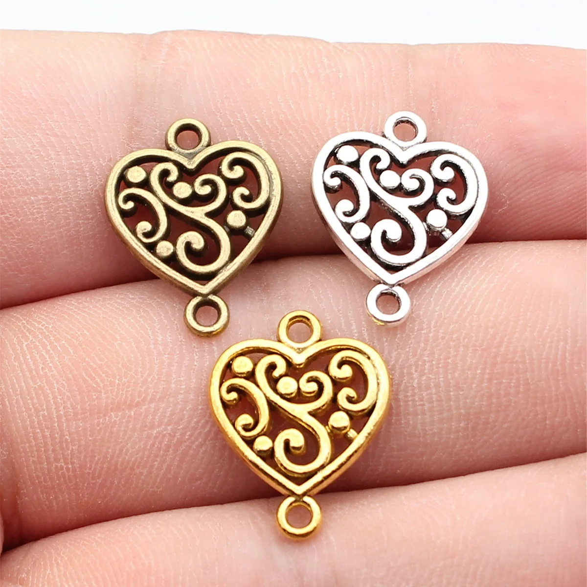 WYSIWYG 20pcs 19x15mm Argento Antico di Colore Filigrana Del Cuore Del Fiore Connettori Pendente di Fascino Dei Monili Che Fanno I Risultati